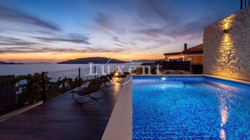 Prodej vily, Trogir, Chorvatsko, 325 m2