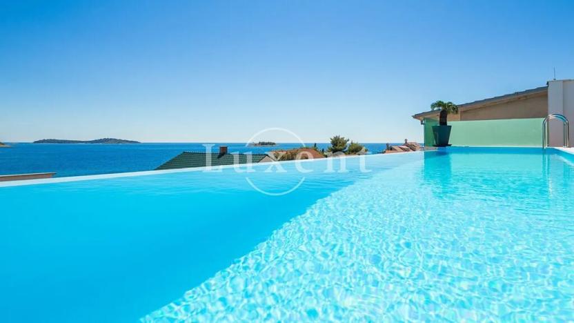 Prodej vily, Rogoznica, Chorvatsko, 400 m2