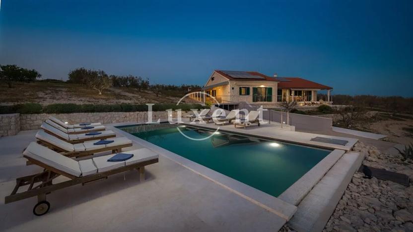 Prodej vily, Zadar, Chorvatsko, 280 m2