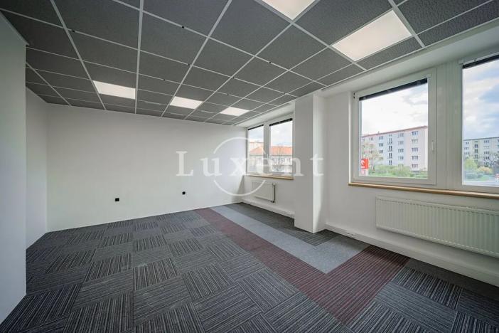 Pronájem kanceláře, Praha - Strašnice, Průběžná, 346 m2