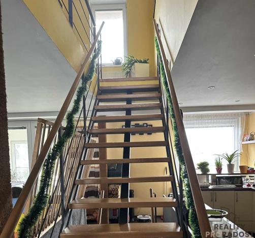 Prodej rodinného domu, Nové Strašecí, 200 m2