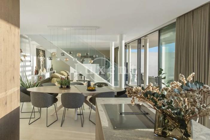 Prodej vily, Santa Cruz de Tenerife, Španělsko, 323 m2