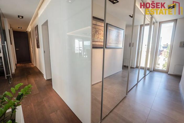 Prodej bytu 4+kk, Brno, Spálená, 129 m2