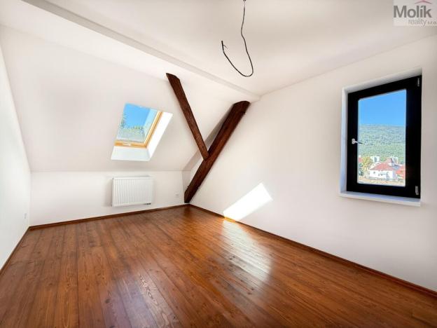 Pronájem bytu 3+kk, Osek, Tovární, 66 m2