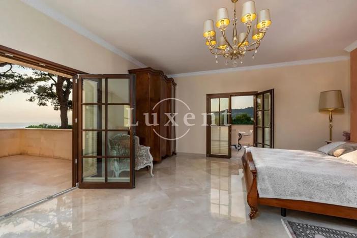 Prodej vily, Peguera, Španělsko, 520 m2