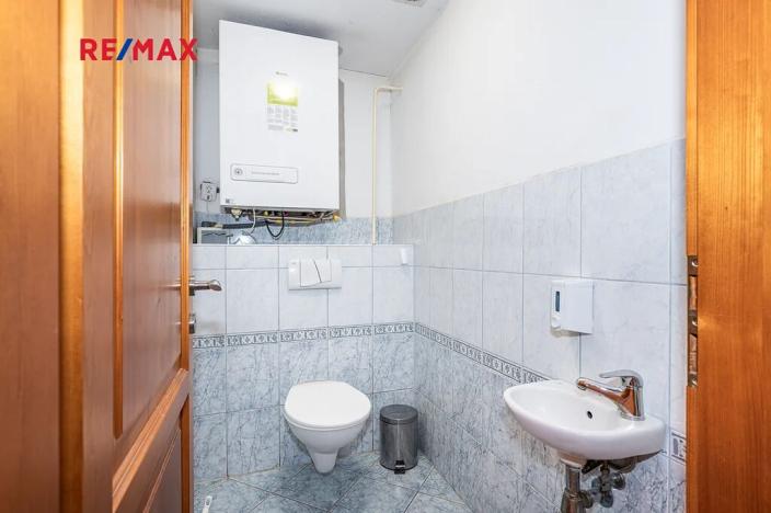 Prodej rodinného domu, Uhřice, 380 m2