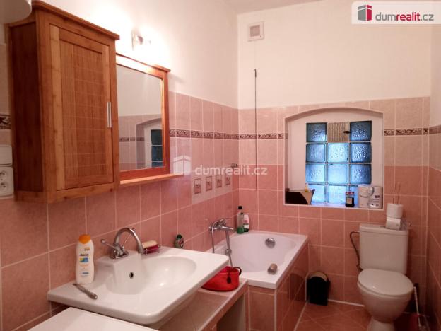 Prodej rodinného domu, Toužim - Branišov, 166 m2