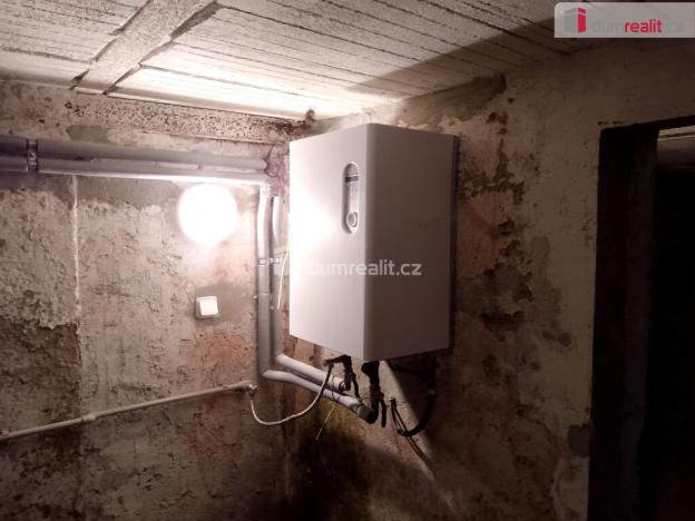 Prodej rodinného domu, Toužim - Branišov, 166 m2