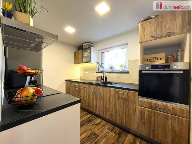 Prodej rodinného domu, Cheb - Horní Dvory, 140 m2