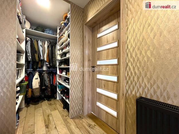 Prodej rodinného domu, Cheb - Horní Dvory, 140 m2