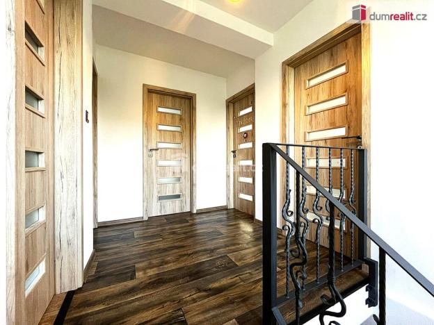 Prodej rodinného domu, Cheb - Horní Dvory, 140 m2