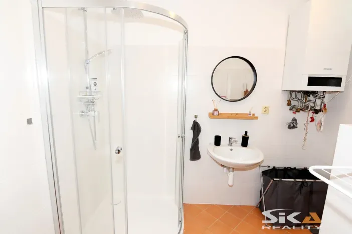 Prodej rodinného domu, Líšťany, V Poustkách, 67 m2