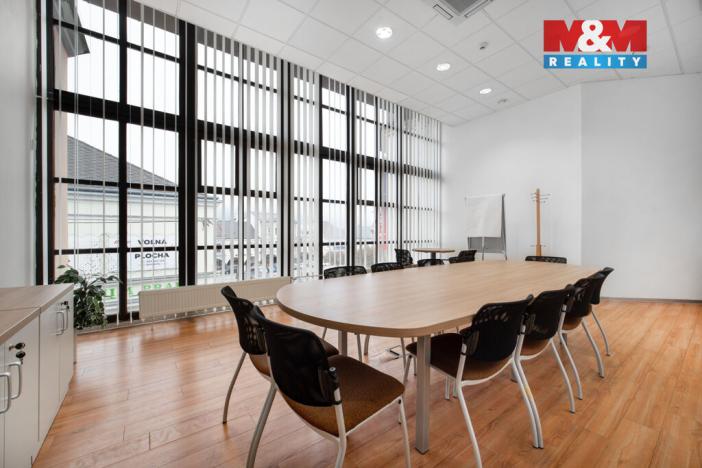 Prodej obchodního prostoru, Ústí nad Orlicí, Mírové nám., 1000 m2