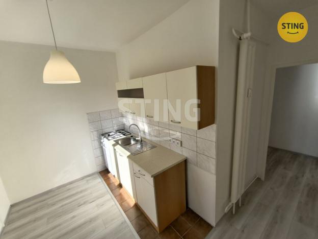 Pronájem bytu 2+1, Olomouc, Hněvotínská, 52 m2
