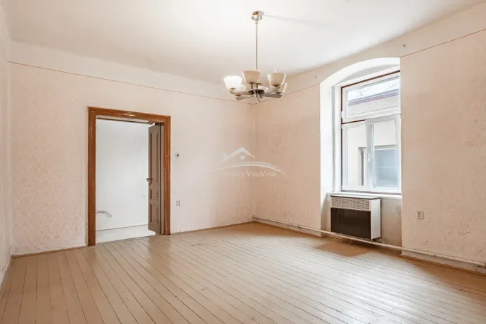 Prodej obchodního prostoru, Polná, Husovo náměstí, 654 m2