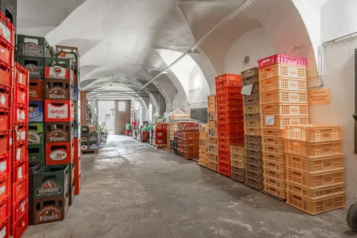 Prodej obchodního prostoru, Polná, Husovo náměstí, 654 m2