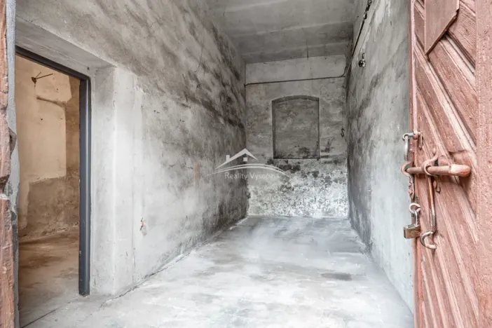 Prodej obchodního prostoru, Polná, Husovo náměstí, 654 m2