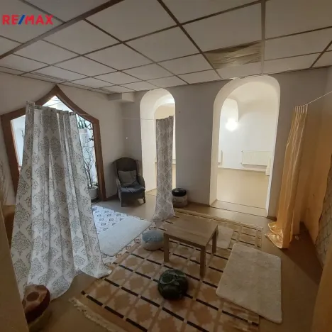 Pronájem obchodního prostoru, Olomouc, Šemberova, 99 m2