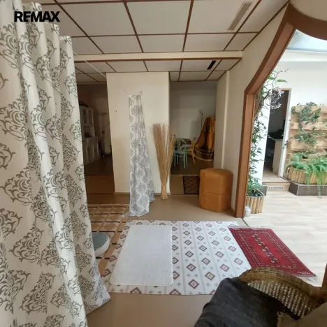 Pronájem obchodního prostoru, Olomouc, Šemberova, 99 m2