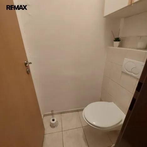 Pronájem obchodního prostoru, Olomouc, Šemberova, 99 m2