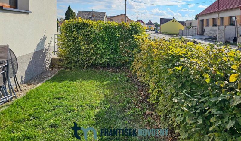 Pronájem bytu 1+kk, Olbramovice, 35 m2