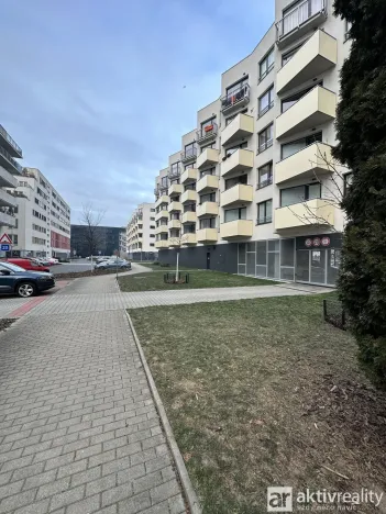 Pronájem garáže, Praha - Modřany, Mezi vodami, 14 m2