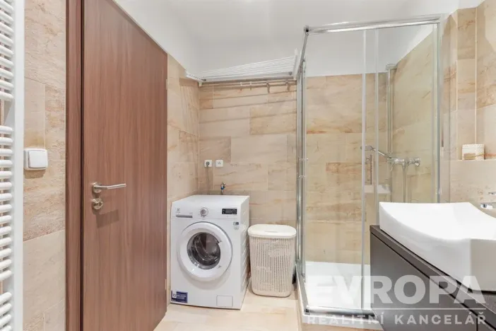 Prodej bytu 2+kk, Praha - Horní Měcholupy, Hornoměcholupská, 49 m2