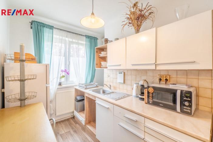 Prodej bytu 3+1, Říčany - Voděrádky, Krabošická, 58 m2