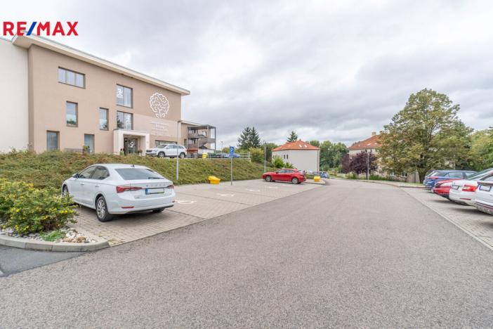 Prodej bytu 3+1, Říčany - Voděrádky, Krabošická, 58 m2