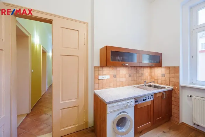 Pronájem bytu 4+1, Karlovy Vary, Jaltská, 108 m2