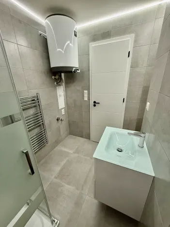 Prodej bytu 1+kk, Praha - Košíře, Holečkova, 25 m2