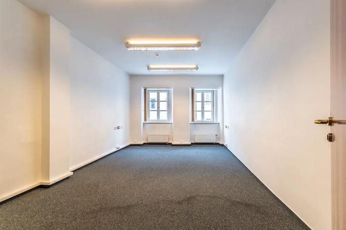 Pronájem kanceláře, Praha - Nové Město, Truhlářská, 250 m2