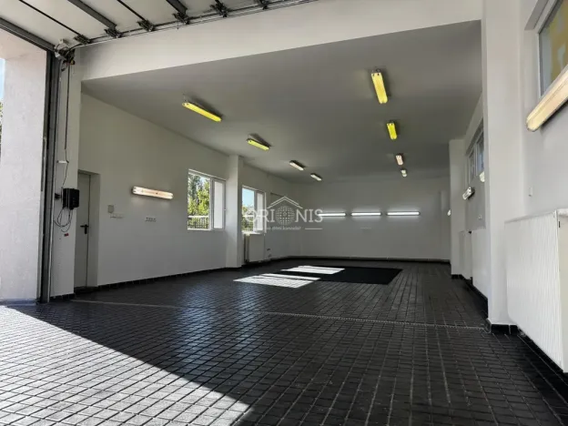 Pronájem výrobních prostor, Chomutov, 147 m2
