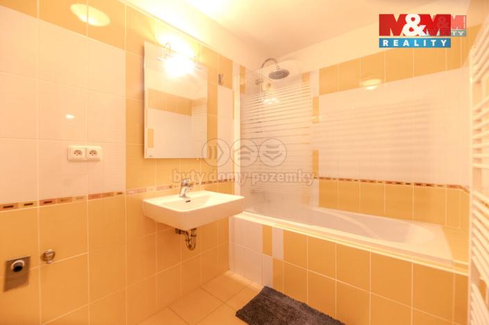 Pronájem bytu 2+kk, Zlín, Bartošova, 58 m2