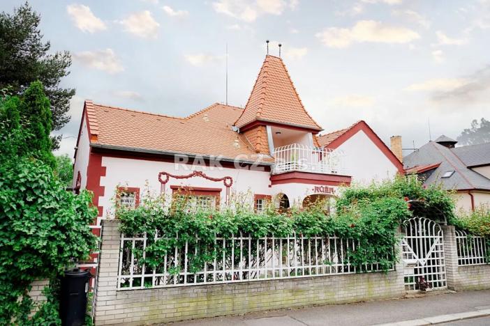 Prodej rodinného domu, Praha - Strašnice, Mrštíkova, 300 m2