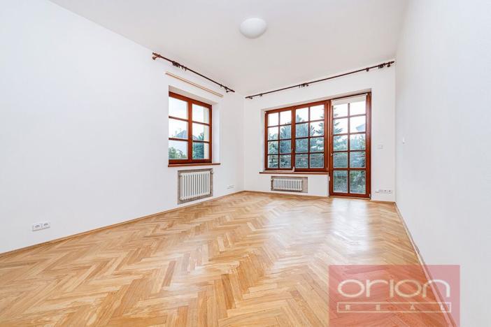 Pronájem rodinného domu, Praha - Břevnov, Oddělená, 316 m2