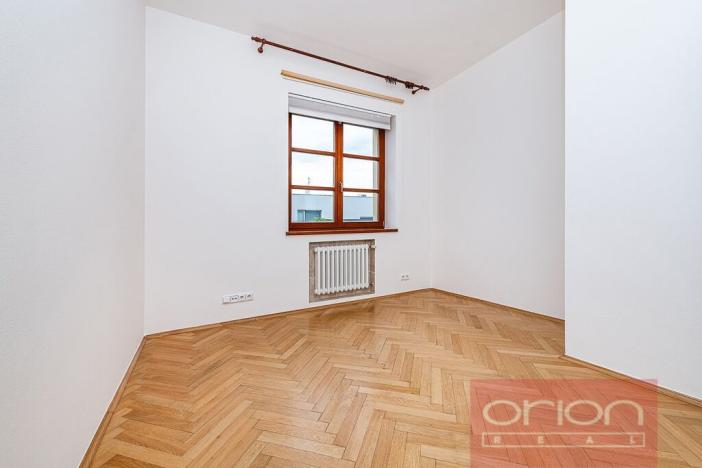 Pronájem rodinného domu, Praha - Břevnov, Oddělená, 316 m2