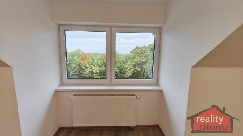 Prodej bytu 1+kk, Nupaky, Nupacká, 39 m2