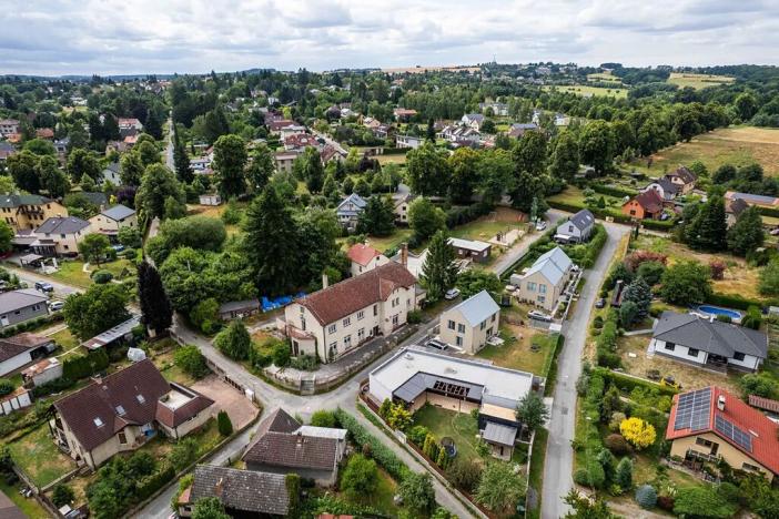 Prodej komerční nemovitosti, Kamenice, Safírová, 800 m2