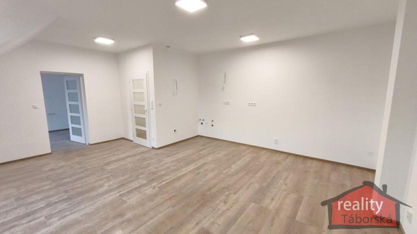Prodej bytu 2+kk, Nupaky, Nupacká, 60 m2