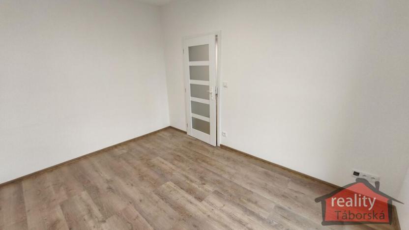 Prodej bytu 2+kk, Nupaky, Nupacká, 60 m2