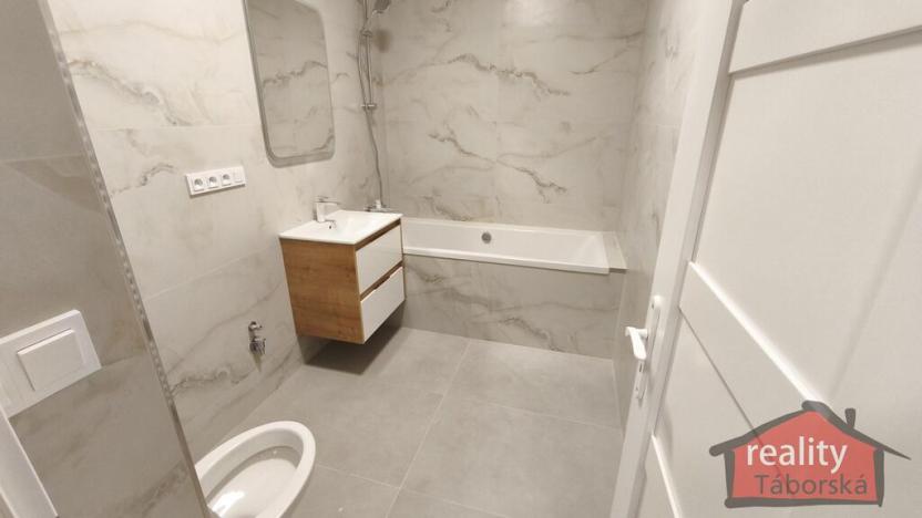 Prodej bytu 2+kk, Nupaky, Nupacká, 60 m2