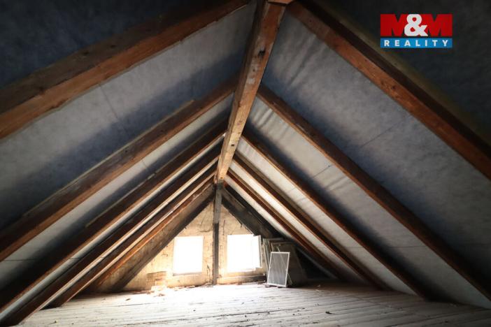 Prodej rodinného domu, Velemyšleves - Truzenice, 400 m2