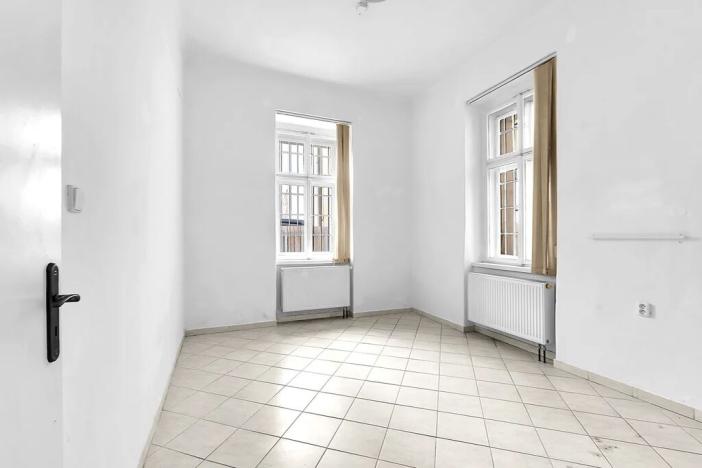 Pronájem obchodního prostoru, Hradec Králové, Tomkova, 133 m2