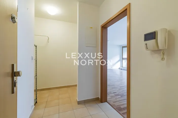 Pronájem bytu 2+kk, Praha - Smíchov, Randova, 70 m2