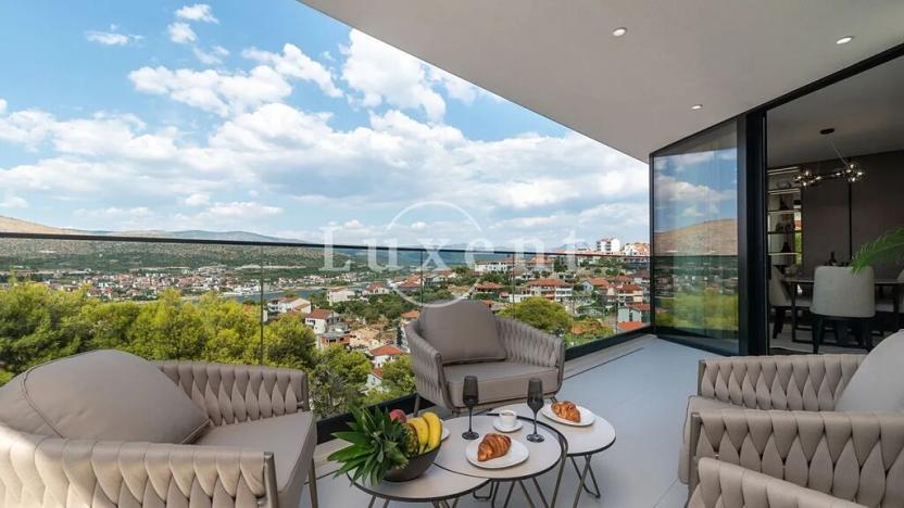 Prodej vily, Trogir, Chorvatsko, 310 m2