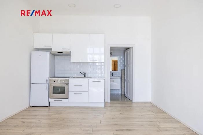 Prodej vícegeneračního domu, Vráž, Nad Loděnicí, 219 m2