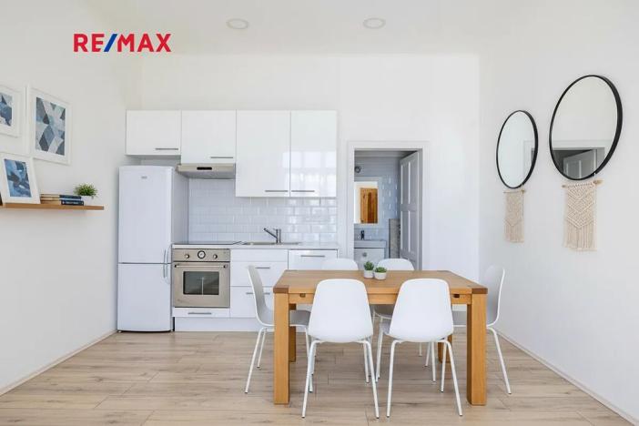 Prodej vícegeneračního domu, Vráž, Nad Loděnicí, 219 m2