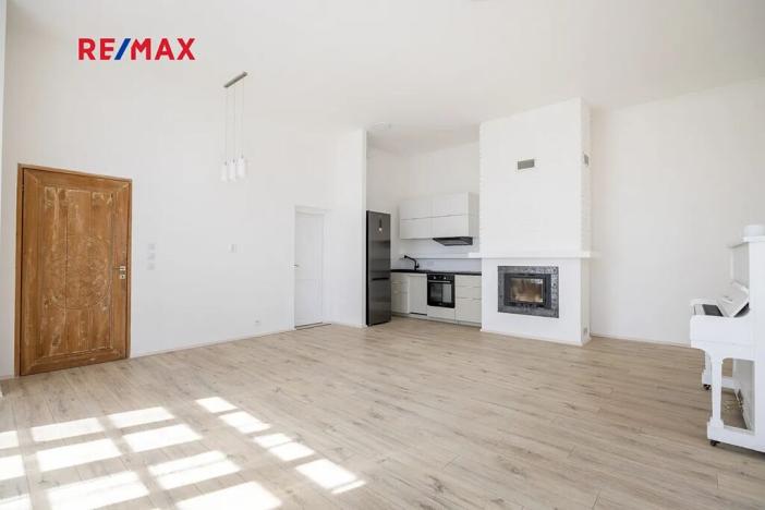 Prodej vícegeneračního domu, Vráž, Nad Loděnicí, 219 m2