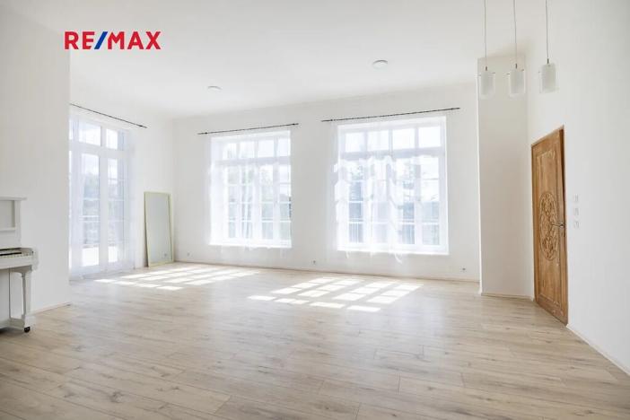 Prodej vícegeneračního domu, Vráž, Nad Loděnicí, 219 m2